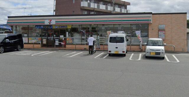 セブンイレブン　広島西条東子店　徒歩5分（約300ｍ）